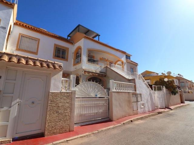 Apartamento en venta en Torrevieja, Urbanización El Limonar photo 0