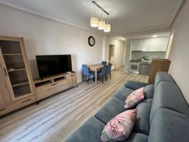 Apartamento en venta en Torrevieja, Centro photo 0