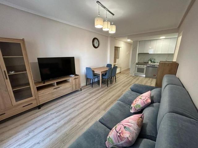 Apartamento en venta en Torrevieja, Centro photo 0