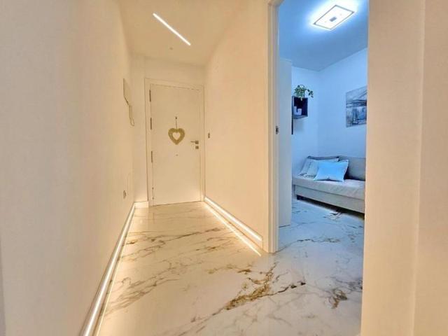 Apartamento en venta en Torrevieja, Centro photo 0