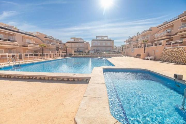 Bungalow en venta en Orihuela Costa, Zeniamar-Horizonte-La Campana photo 0