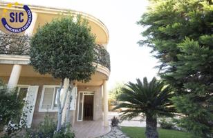 Chalet en venta en Torrent, Zona Monte REAL-Calicanto photo 0
