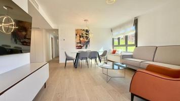 Apartamento en venta en Alicante, Benalua photo 0