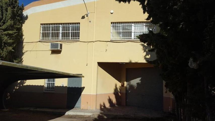 Nave industrial en venta en Elda, Campo alto photo 0