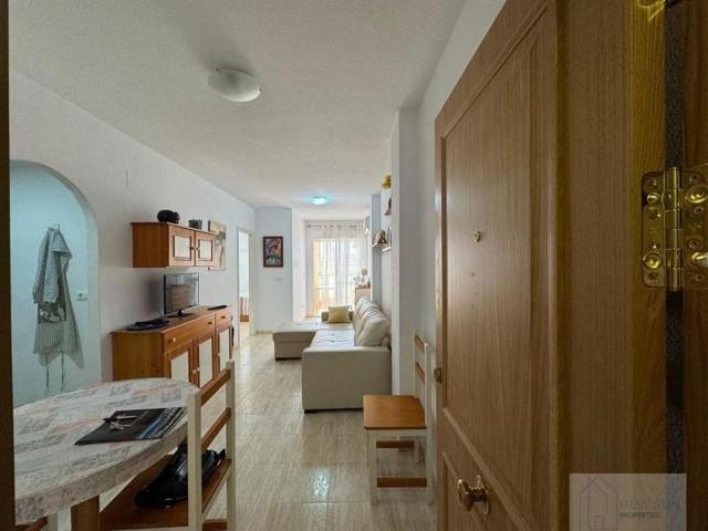 Apartamento en venta en Torrevieja, Playa de los locos photo 0
