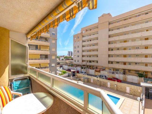 Apartamento en venta en Torrevieja, Nueva Torrevieja photo 0