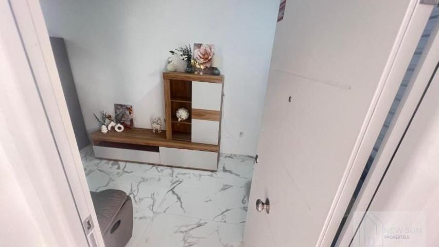 Apartamento en venta en Torrevieja, Estacion de autobuses photo 0