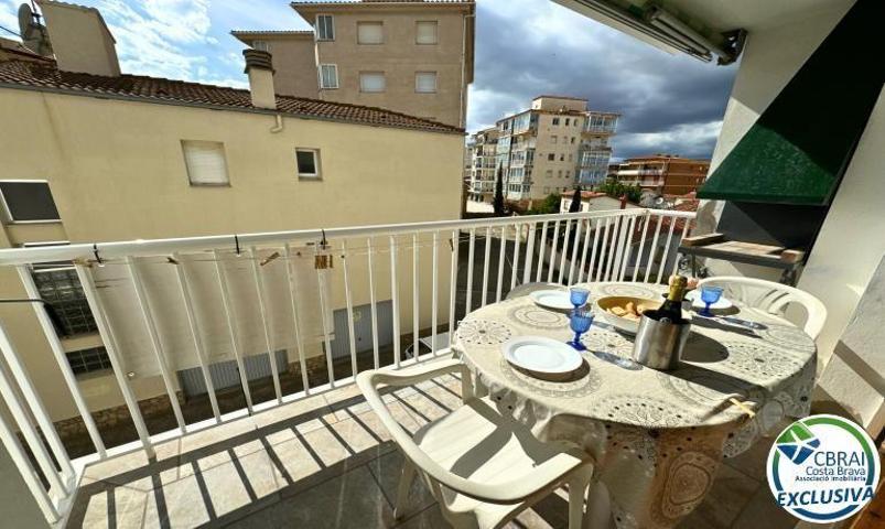 Apartamento en venta en Roses photo 0