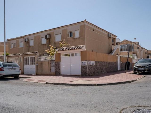 Apartamento en venta en Torrevieja photo 0