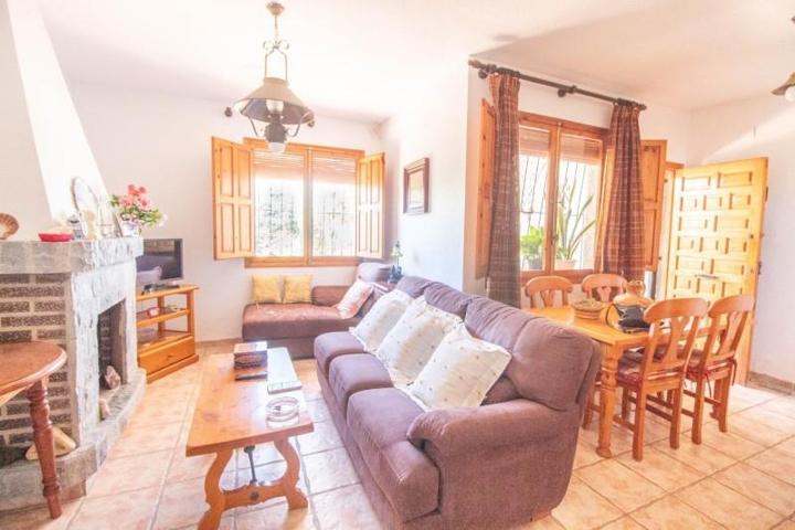 Bungalow en venta en Orihuela Costa, Cabo Roig photo 0