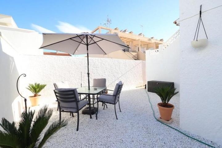 Bungalow en venta en Torrevieja photo 0