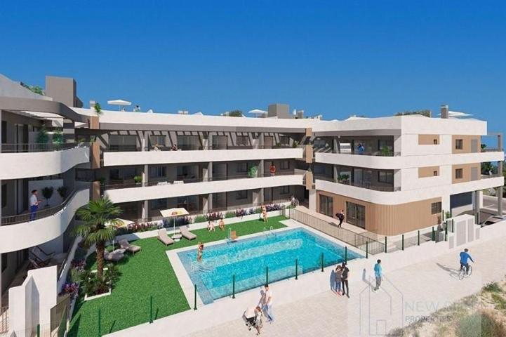 Apartamento en venta en Pilar de la Horadada, RioMar photo 0