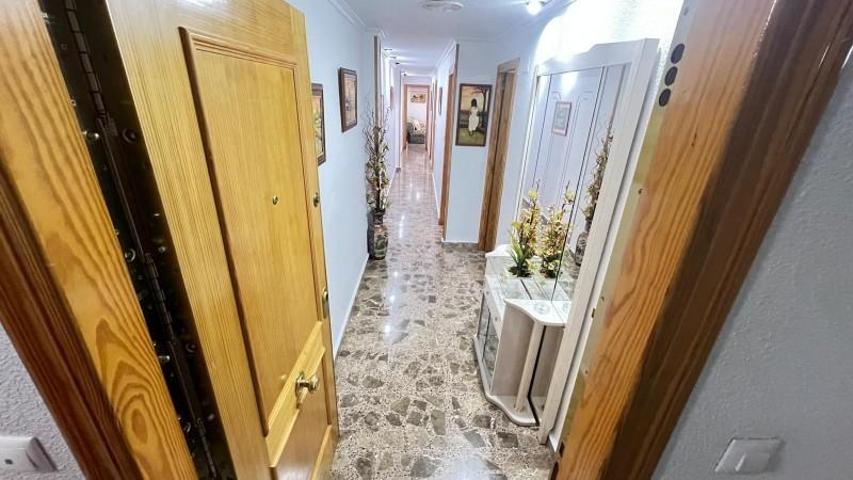 Apartamento en venta en Torrevieja, Centro photo 0