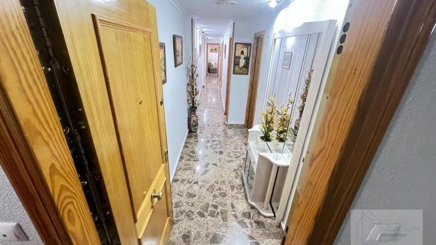 Apartamento en venta en Torrevieja, Centro photo 0