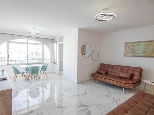 Apartamento en venta en Orihuela Costa, Villamartín-Las Filipinas photo 0