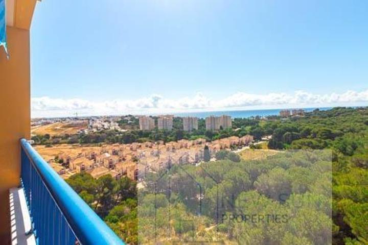 Apartamento en venta en Orihuela Costa, Altos de Campoamor photo 0