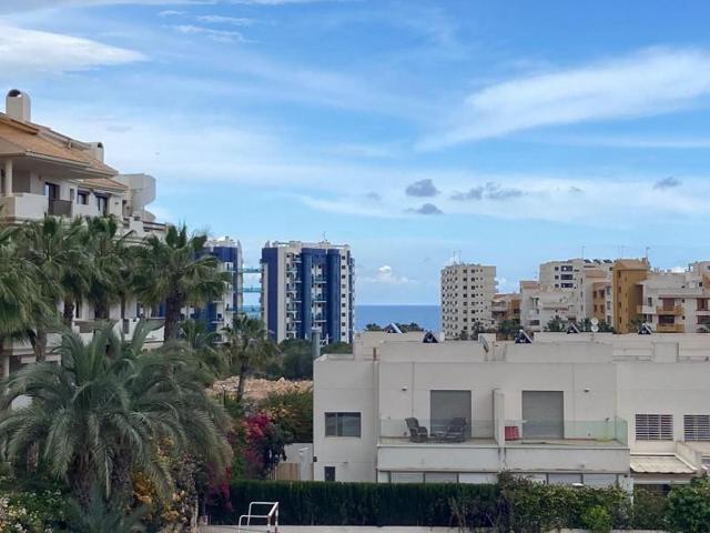 Adosada en venta en Orihuela Costa photo 0