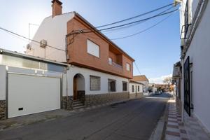 Casa en venta en Belicena, Vega de granada zona noroeste photo 0