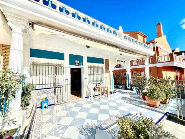 Casa en venta en Torrevieja, La Mata photo 0