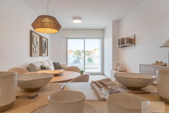 Apartamento en venta en Orihuela Costa, Orihuela Costa photo 0