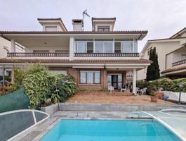 Chalet en venta en Miengo, Miengo photo 0