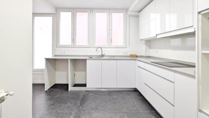 Piso en venta en Santander, Centro photo 0