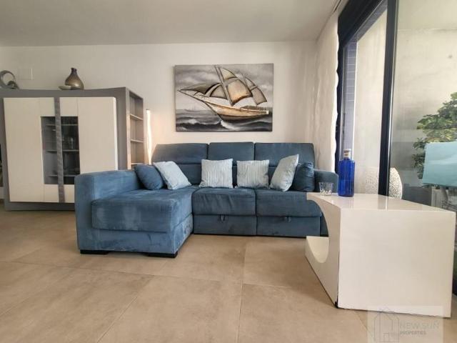 Apartamento en venta en Torrevieja, Punta prima photo 0