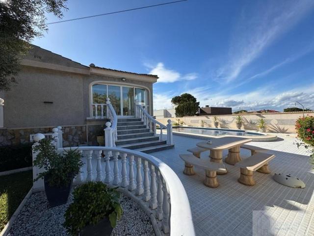 Chalet en venta en Torrevieja, Los Balcones - Los Altos del Edén photo 0