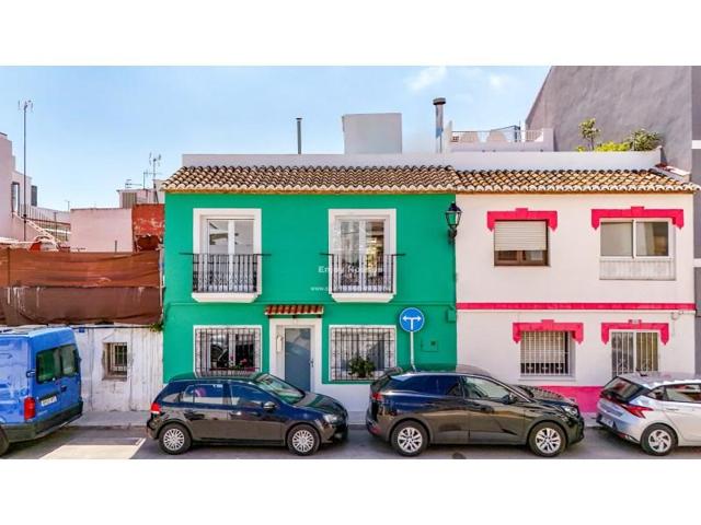 Bungalow en venta en Denia photo 0