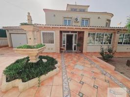 Chalet en venta en Torrevieja, La Siesta - El Salado - Torreta photo 0