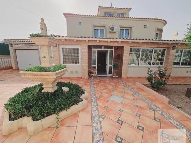 Chalet en venta en Torrevieja, La Siesta - El Salado - Torreta photo 0