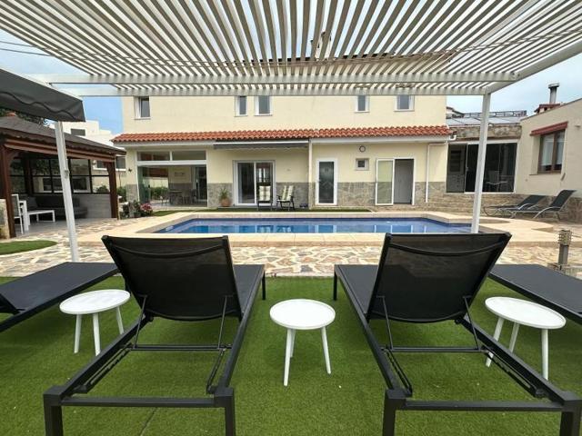 Chalet en venta en Albir, Albir photo 0