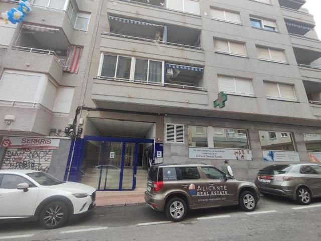 Apartamento en venta en Torrevieja photo 0