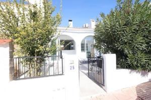 Bungalow en venta en Benijofar photo 0