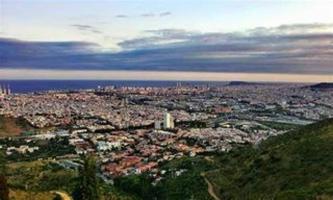 Terreno en venta en Santa Coloma de Gramenet, Fondo photo 0