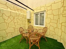 Apartamento en venta en Alicante, Carolinas bajas photo 0
