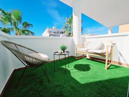 Apartamento en venta en Orihuela, Orihuela Costa photo 0