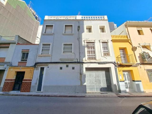 Casa en venta en Alzira, Zona Plaza Germanies photo 0