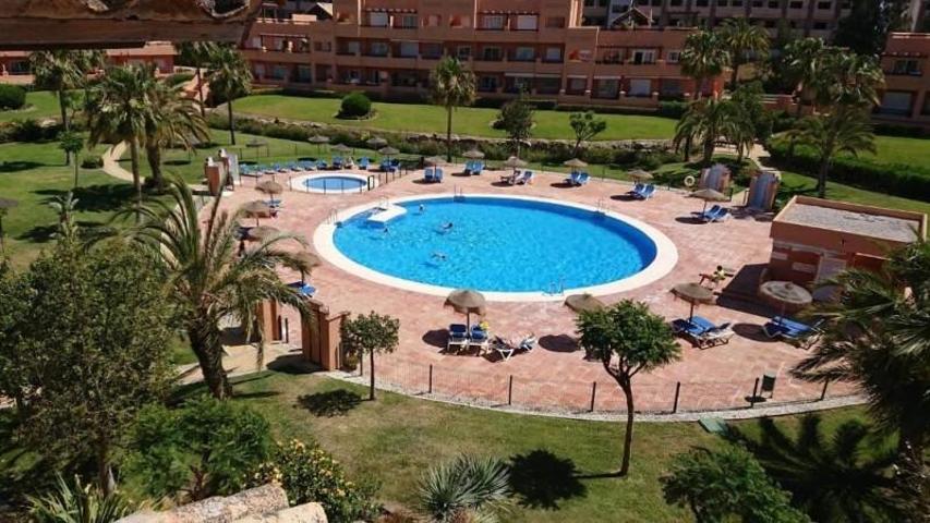 Local comercial en venta en Casares, Casares Del Sol photo 0
