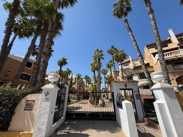 Apartamento en venta en Torrevieja, Aldea del mar photo 0