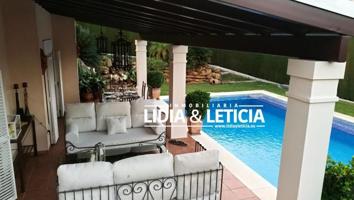 Chalet en venta en Alcalá de Guadaira, Campo Alegre photo 0