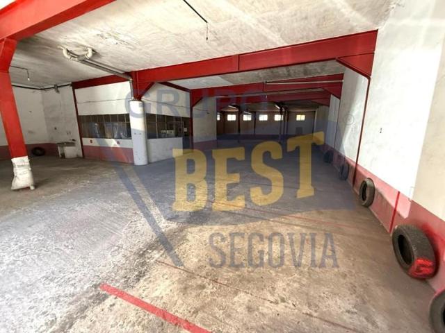 Local comercial en venta en Segovia, Universidad photo 0