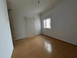 Piso en venta en Córdoba, Av. Barcelona - Viñuela - Rescatado photo 0