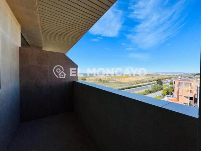 Apartamento en venta en Torrevieja, La Mata pueblo photo 0