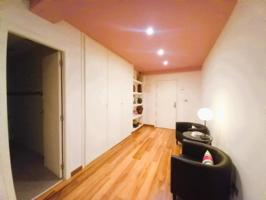 Piso en venta en Alicante, Carrer Castaños, 03001 photo 0