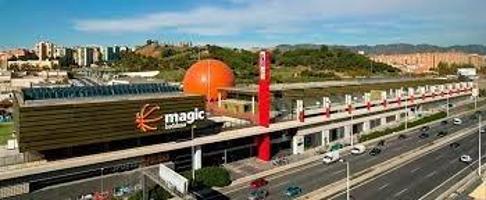 Edificio en venta en Badalona, La Salut - Lloreda photo 0