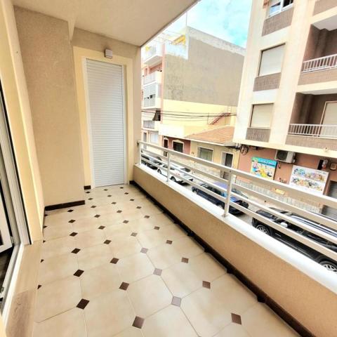 Apartamento en venta en Torrevieja photo 0