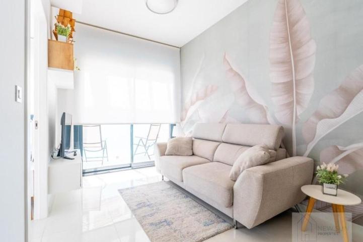 Apartamento en venta en Torrevieja, Estacion de autobuses photo 0