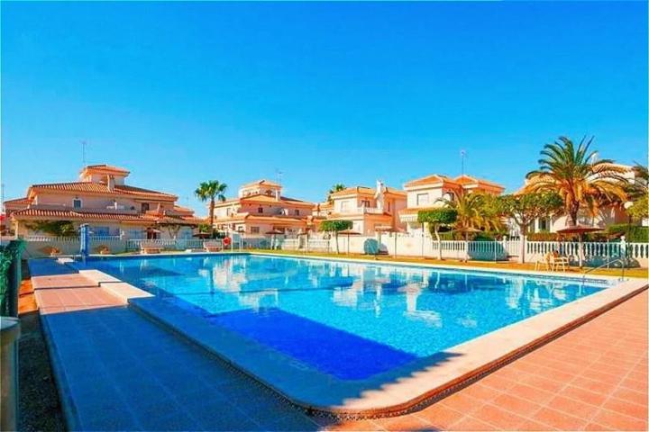 Aticos en venta en Orihuela Costa, Playa Flamenca photo 0