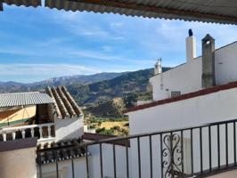 Casa en venta en Yunquera, Yunquera photo 0